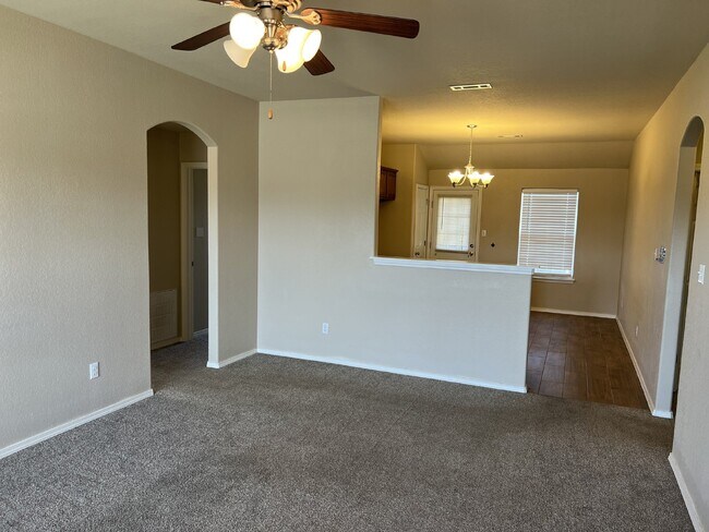 Foto del edificio - Charming 3 Bed, 2 Bath Rental Property in Barling, AR - Move-in Ready!