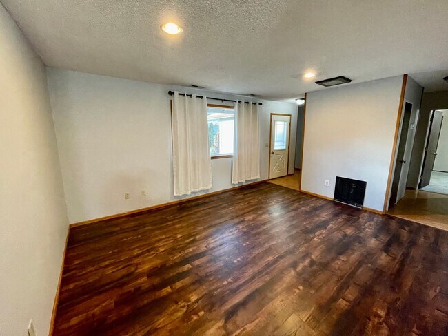 Foto del edificio - 452 NW 22nd St