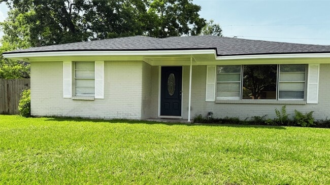 Building Photo - 506 Corydon Dr