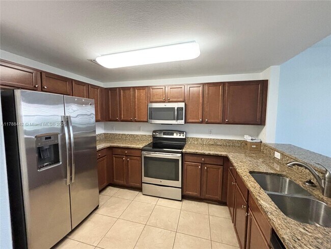 Foto del edificio - 8850 NW 97th Ave