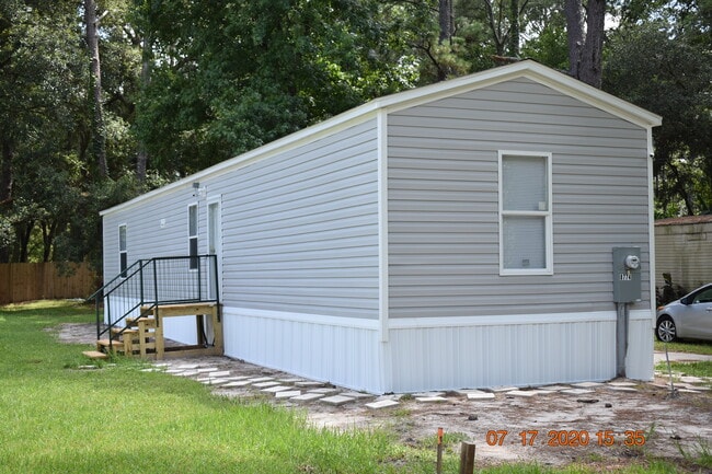 Building Photo - 8774 Nussbaum Dr
