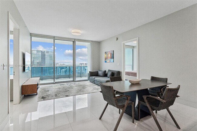 Foto del edificio - 200 Biscayne Blvd Way
