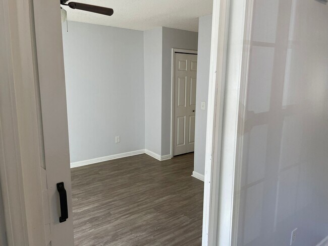 Foto del edificio - 2928 Mayer House Ct