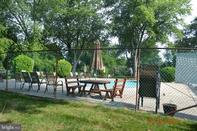 Foto del edificio - 4701 Pennell Rd