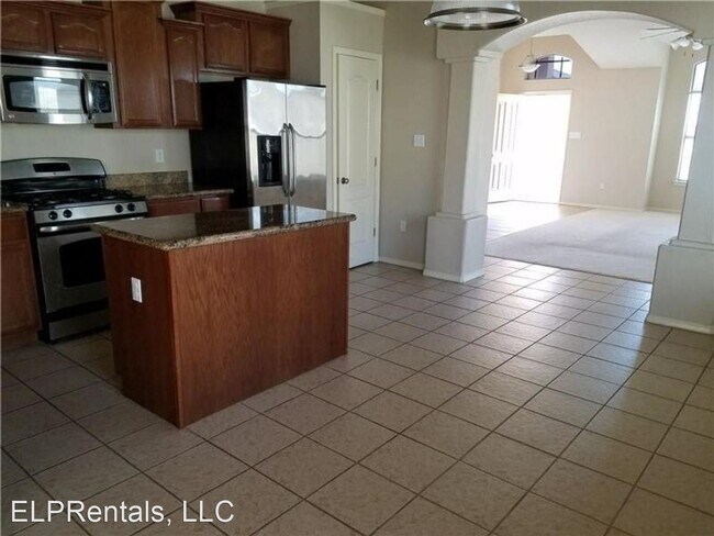 Building Photo - 3 br, 2 bath House - 10040 Spotted Eagle