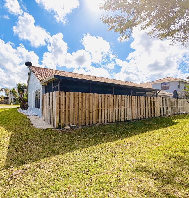 Building Photo - 9856 Watermill Cir