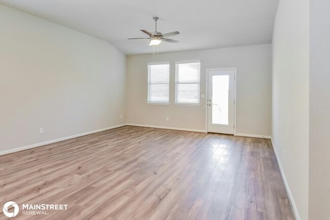 Building Photo - 4942 Drifter Oaks, St Hedwig, TX 78152