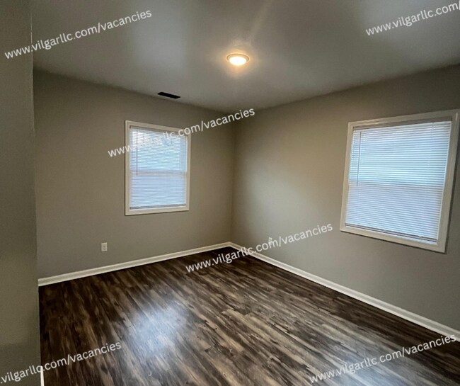 Building Photo - Discover comfort, convenience, and quality living in this beautifully updated 3-bedroom home! Wit...