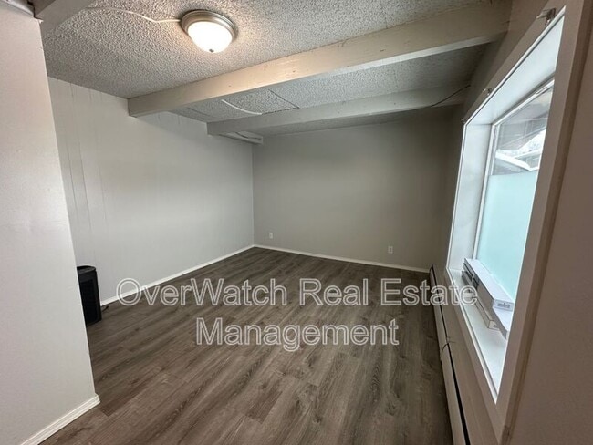 Foto del edificio - 5130 Taku Dr