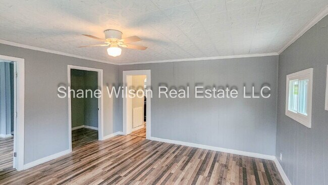 Foto del edificio - 5327 Lee Ave