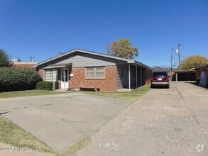 Building Photo - 2406 46th St