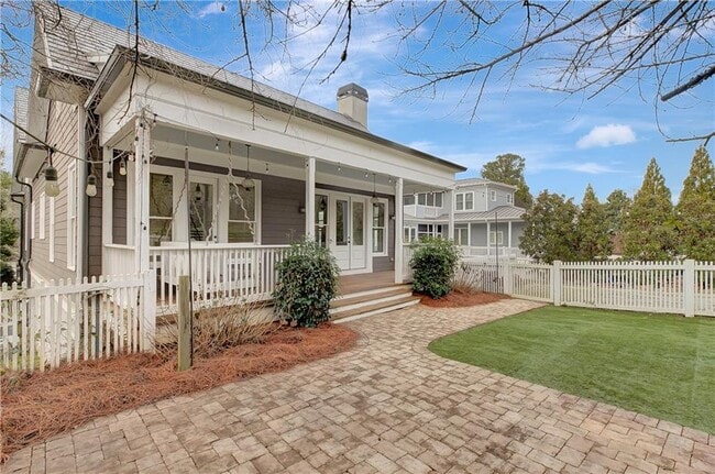 Building Photo - 10559 Serenbe Ln