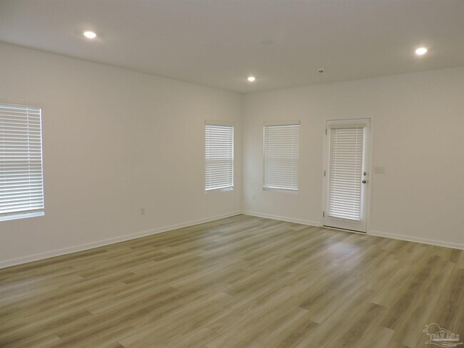 Foto del edificio - 9629 Sagewood Dr