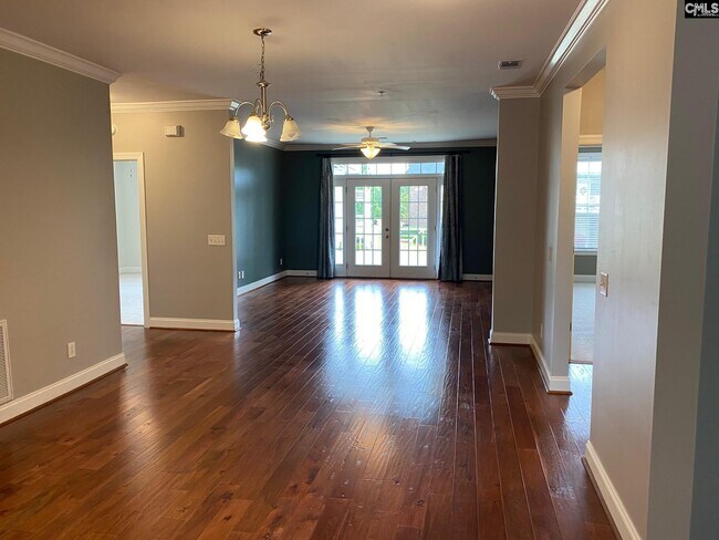 Building Photo - 121 Waterway Ct