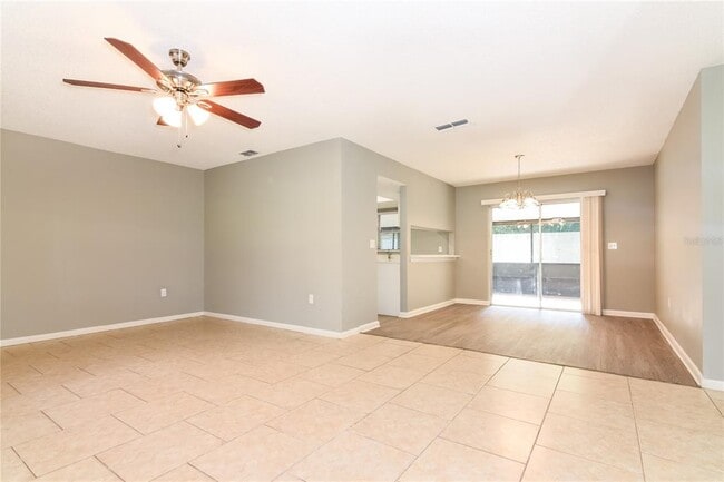 Foto del edificio - 8720 Christi Ct