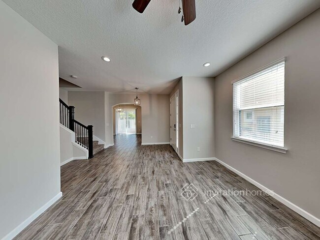 Building Photo - 5027 Sunnyside Ln