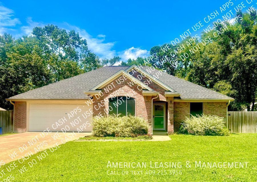 Foto principal - 3-Bedroom 1.5-Bath Home Available for Leas...