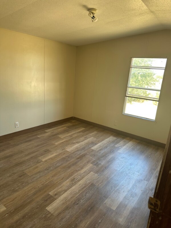 Building Photo - 110 Lorena Meadows Dr