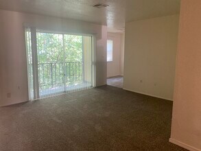 Building Photo - 4811 S Jackson Ave