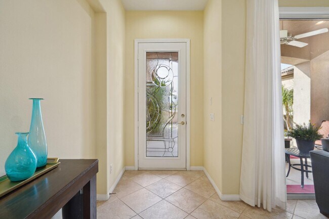 Foto del edificio - 80570 Hoylake Dr