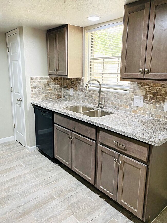 Foto del edificio - 2700 N 16th St