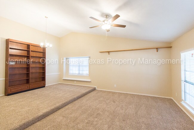 Building Photo - 1325 Jabbet Dr, Plano, TX 75025
