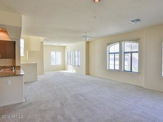 Foto del edificio - 16160 S 50th St