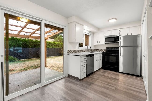 Photo - 885 SE Lambert Cir Apartment