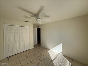 Building Photo - 601 SE 5th St