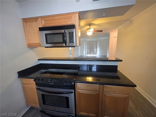 Building Photo - 2750 S Durango Dr
