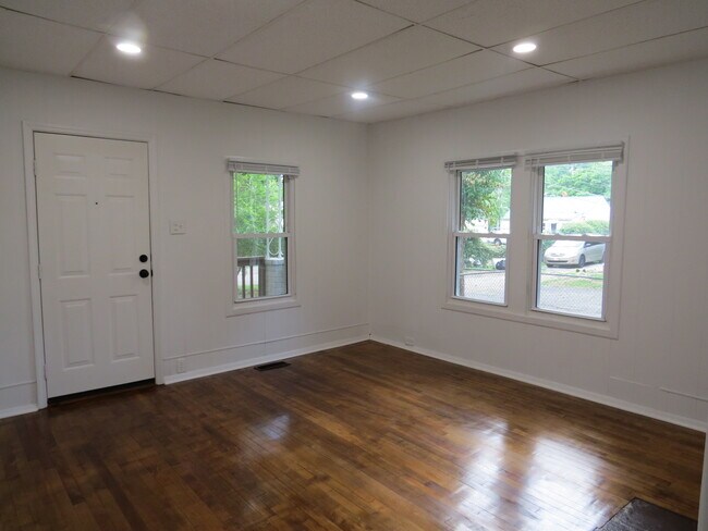 Building Photo - 2623 Tecoma Dr