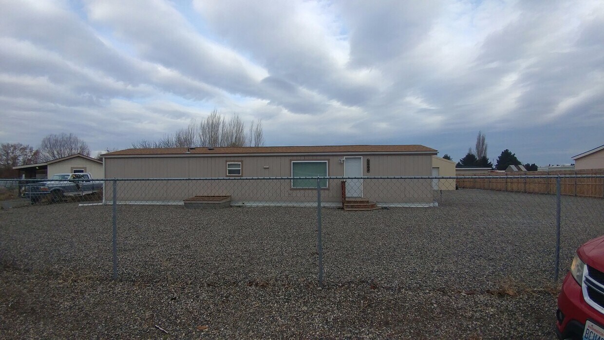 3002 Snow Ln, Benton City, WA 99320 House Rental in Benton City, WA