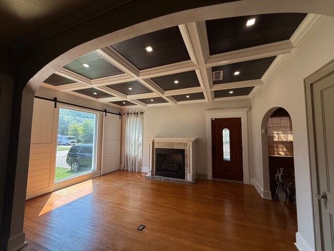 Building Photo - Charming Historic Highland Rental – 3BR, 2...