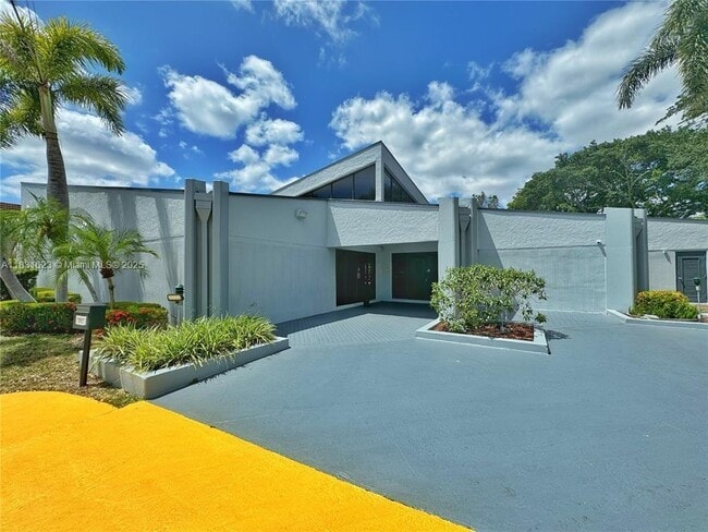 Building Photo - 8350 Sands Point Blvd