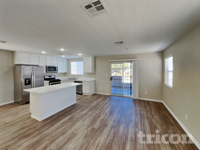 Building Photo - 2922 Trembling Hill Ave