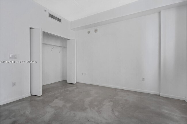 Foto del edificio - 234 NE 3rd St