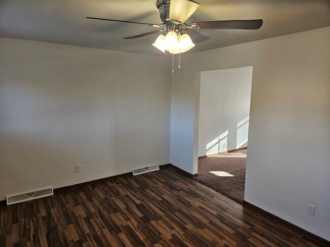 Foto del edificio - 5246 E Calla Rd