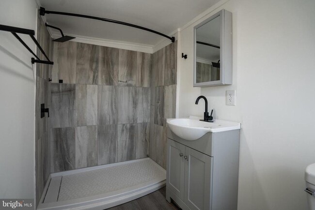 Foto del edificio - 729 Main St