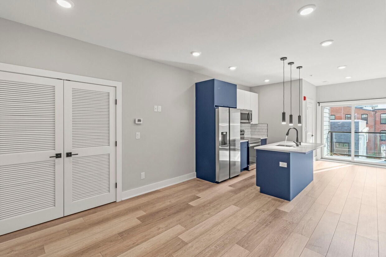 Foto principal - 2626 Trenton Ave