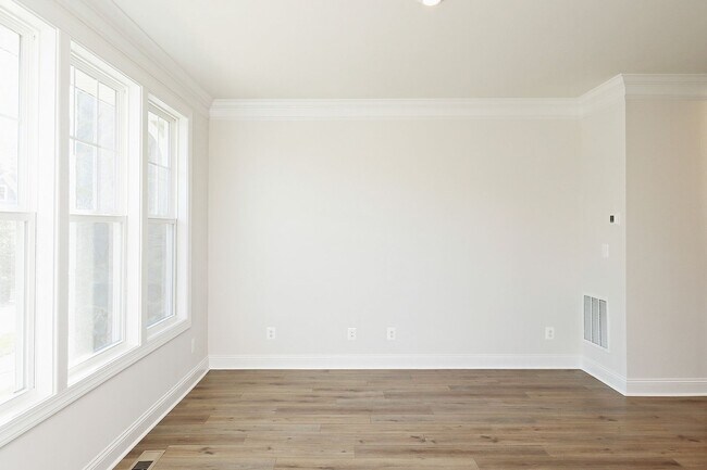 Building Photo - Dog-Friendly Townhome in Dunlora Park