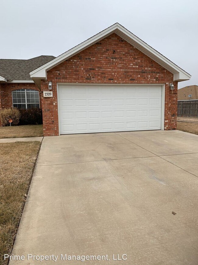 Building Photo - 3 br, 2 bath House - 2320 Reese Dr.