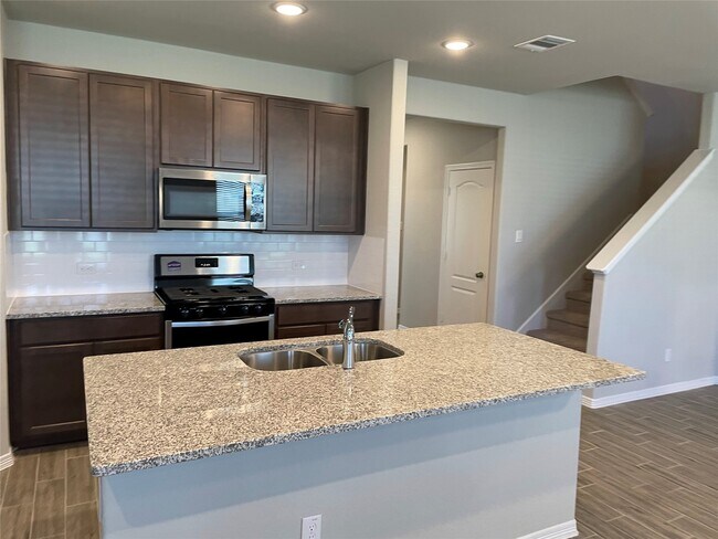 Building Photo - 24807 Oakheath Arbor Ln