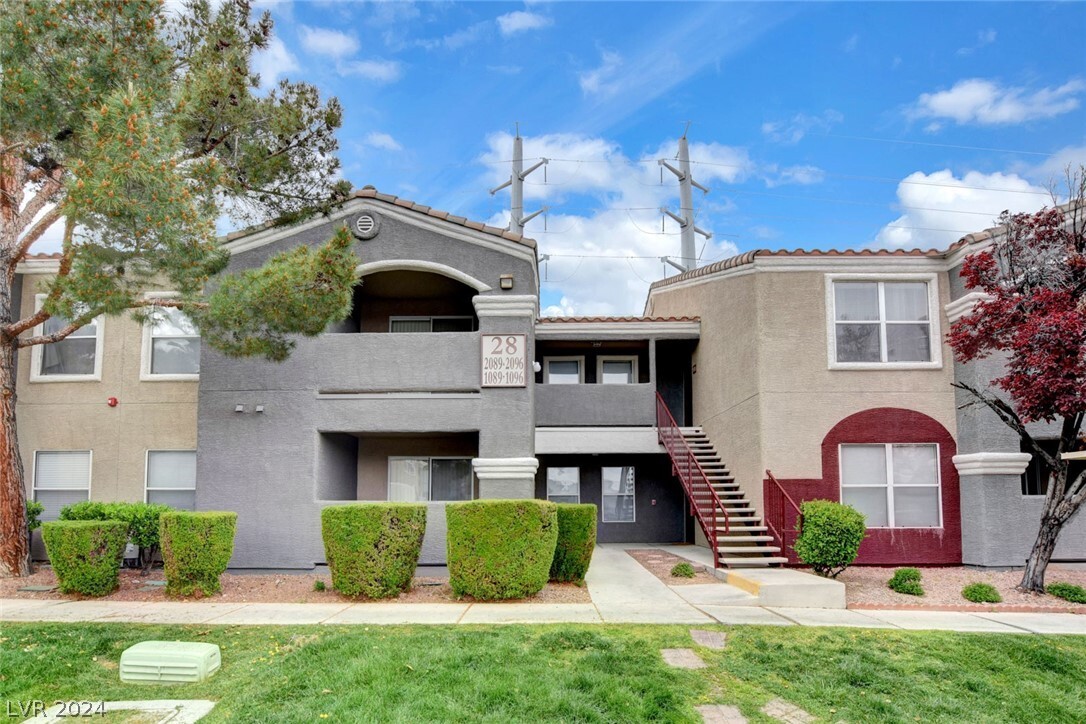Foto principal - 5055 W Hacienda Ave