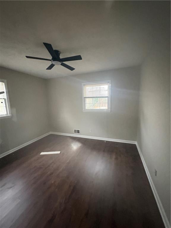 Foto del edificio - 5130 Ash Cir