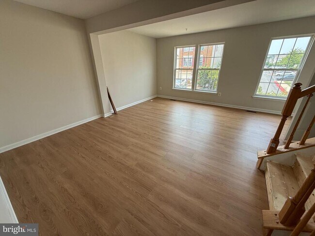 Foto del edificio - 7123 Maiden Point Pl