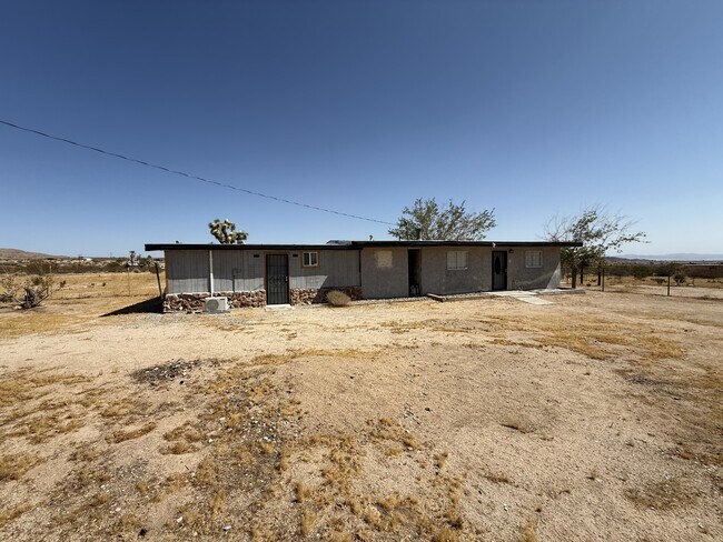 Foto del edificio - 61576 Aberdeen Dr