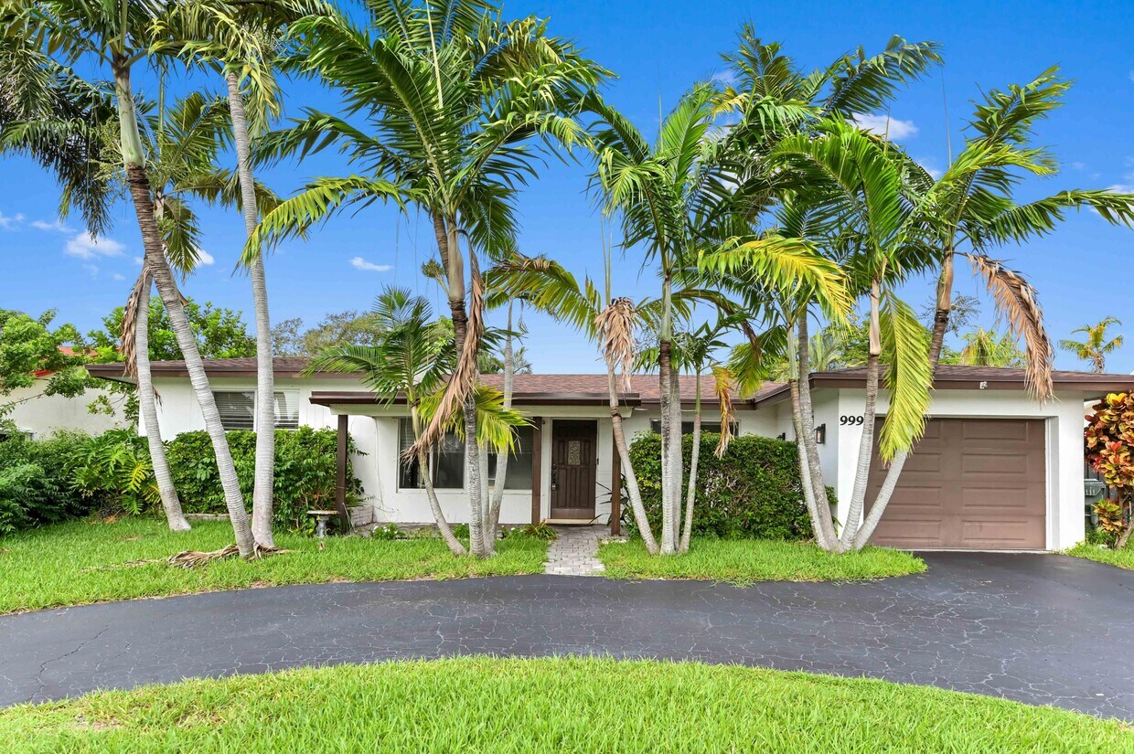 Foto principal - 999 NW 3rd Ave