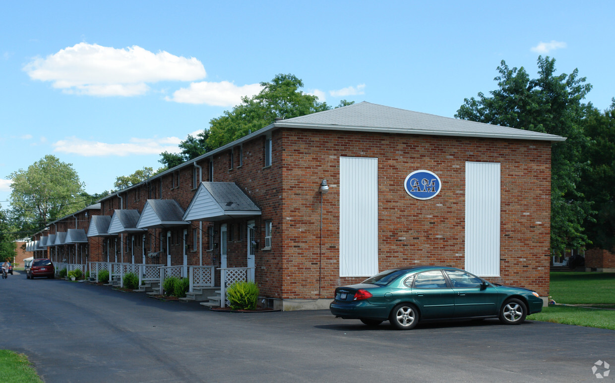 Primary Photo - Aaron Manor Townhouse