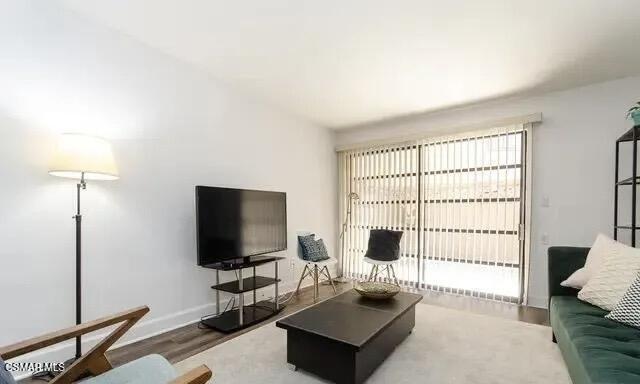 Foto del edificio - 10982 Roebling Ave