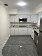 Building Photo - 102 NE 122nd St